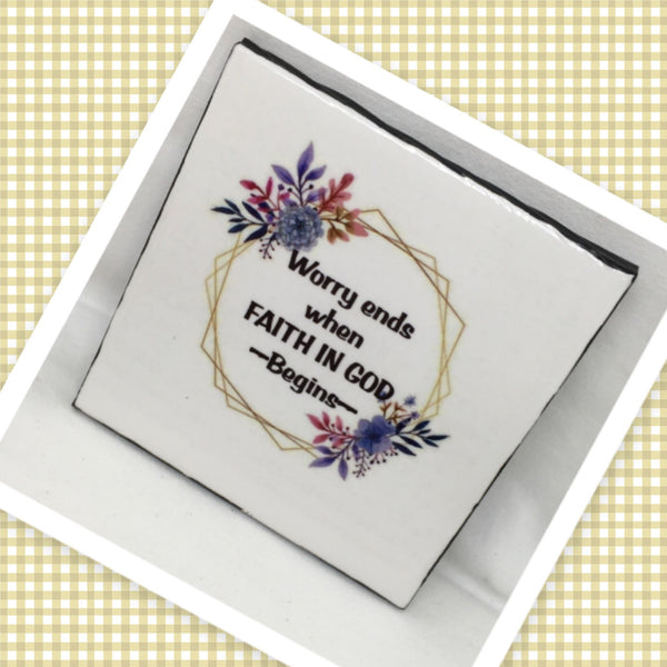 WORRY ENDS FAITH IN GOD BEGINS Green Wreath Wall Art Ceramic Tile Gift Home Decor {{ JAMsCraftCloset }}