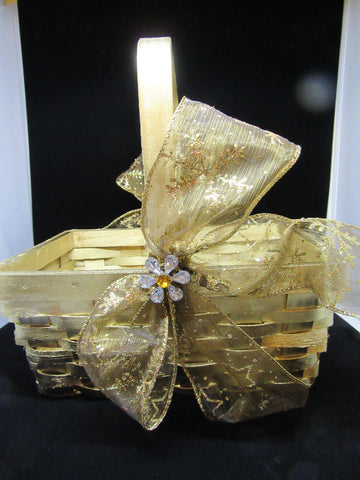 Basket Flower Girl Vintage Centerpiece Wedding Accessory Table Decor {{ JAMsCraftCloset }}
