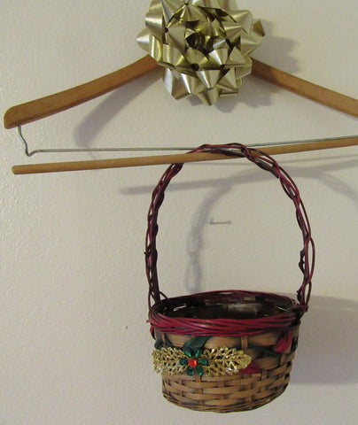 Small Christmas Basket With Gold Glitter Leaves and Green and Red Crystal Flower Accent {{ JAMsCraftCloset }}