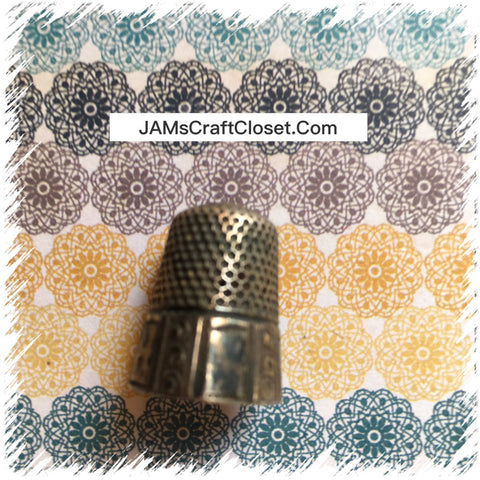 Thimble #8 Vintage Silver Dots and Bars Thimble JAMsCraftCloset