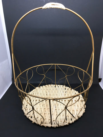 Basket Flower Girl Wire Woven Bottom Round Vintage Gold Delicate Wire Bows Wedding - JAMsCraftCloset