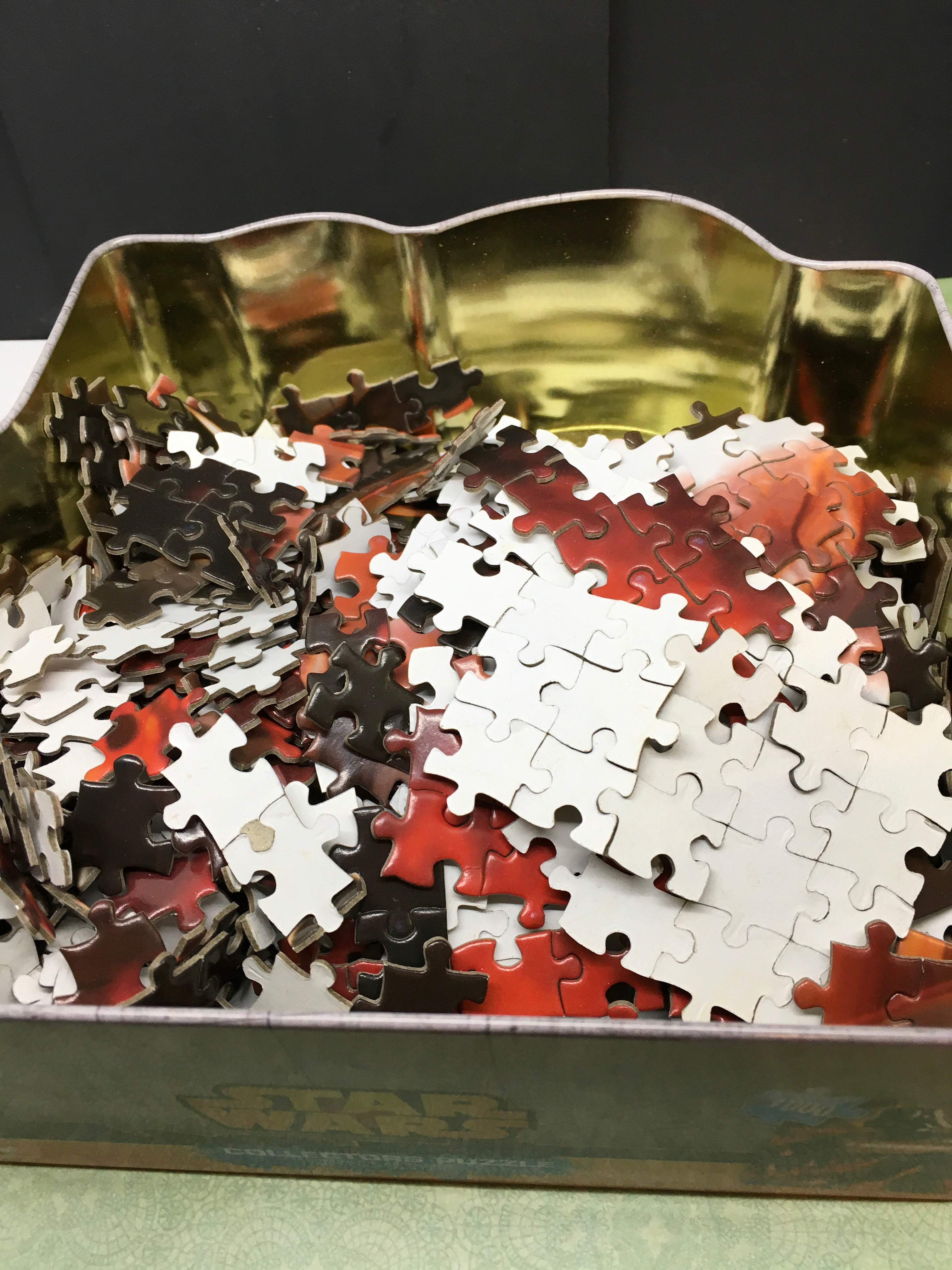 Star Wars 1000 Piece Collectors Tin Jigsaw Puzzle