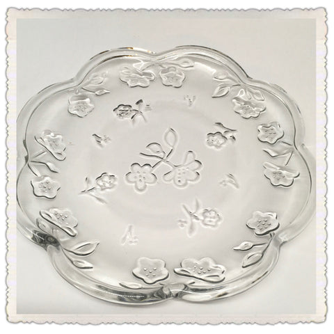 Bread and Butter Plate Savannah Clear Glass by ANCHOR HOCKING Scalloped Edge Floral Design - JAMsCraftCloset