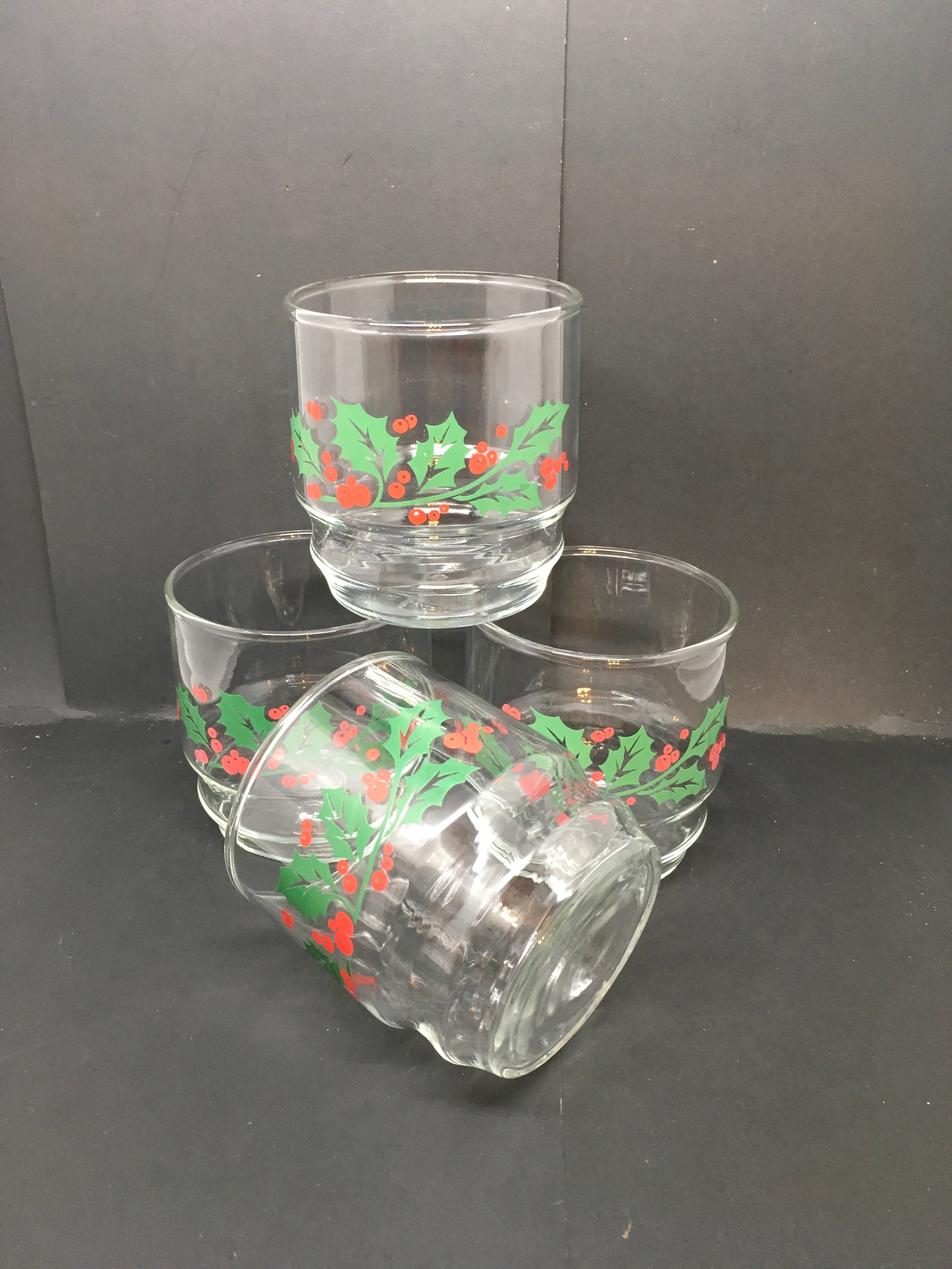 Vintage Libbey Christmas Mugs, holly Ribbon Pattern, Clear Thick Glass Mugs/ cups, Hot or Cold Drink, USA, Mint Condition, 1980s 