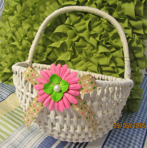 Basket Flower Girl White Wicker Wall Hanging Basket With A Burlap Bow Wedding Accessory Table Decor - JAMsCraftCloset